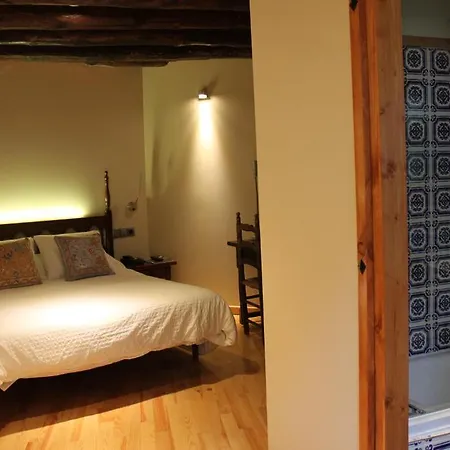 Borrell Hotel